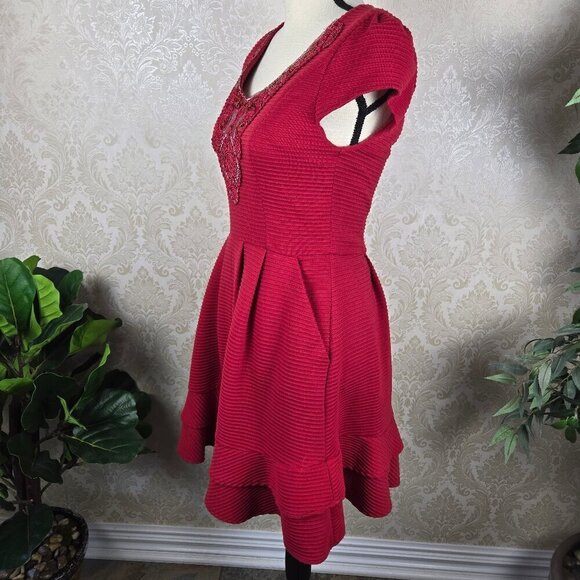 Buttons Size S Red Fit & Flare Dress Sequins Embroidery Textured Cap Sleeve NWT - Picture 9 of 16